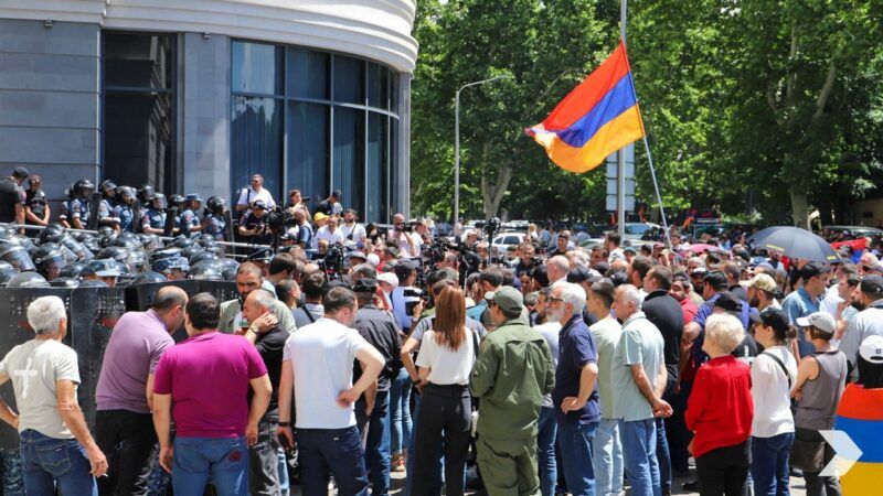 политический кризис в Армении
