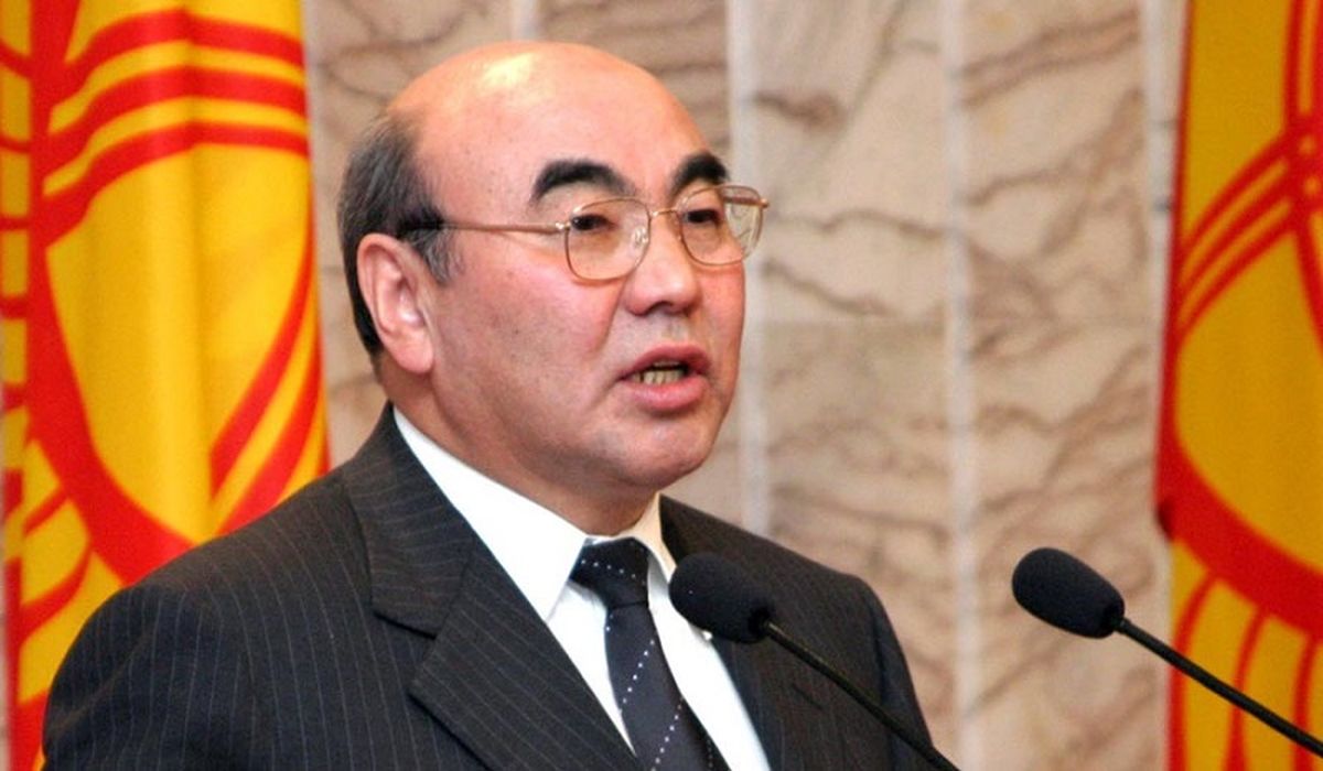 Аскар Акаев