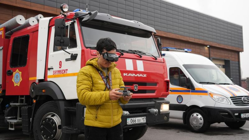 Пропускают ли казахстанцы автомобили с сиренами