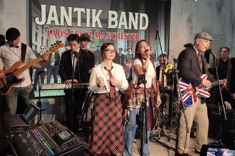 Казахстанская рок-группа Jantik Band записала альбом на легендарной студии Abbey Road