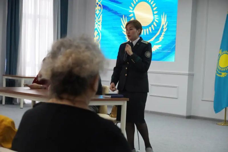 Финансовый щит: как в Астане защищают ветеранов от мошенников