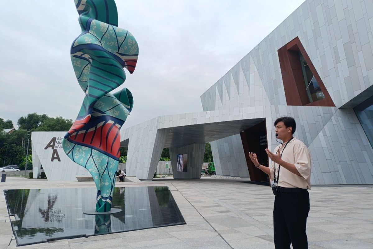 В рамках XXII PR-Форума прошла экскурсию по Almaty Museum of Arts