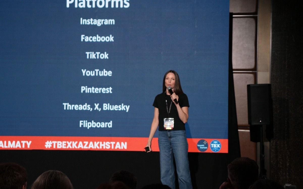 TBEX, тревел-блогеры, блогинг, Алматы, туризм, трафик, монетизация, Джули Фальконер, 2026