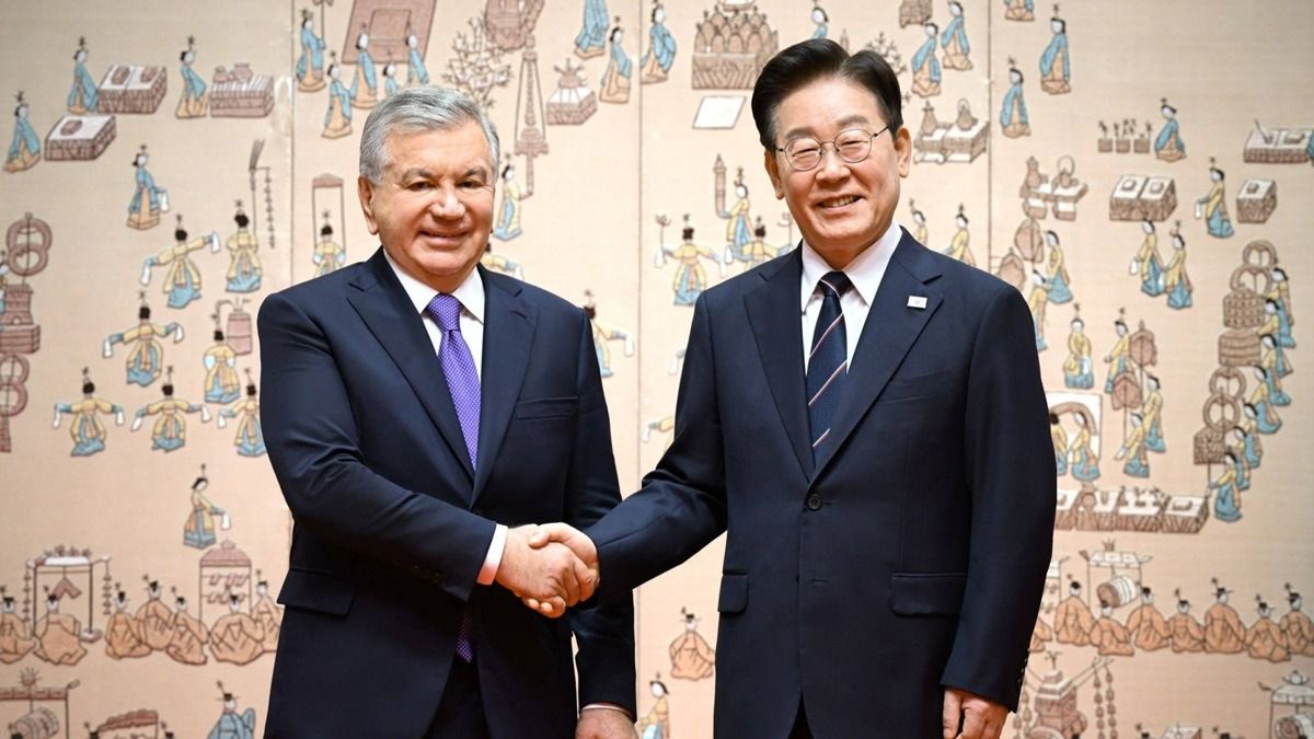Шавкат Мирзиёев и Ли Чжэ Мён