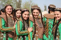 Выпускницы школ Туркменистана все чаще уезжают в Турцию и Россию